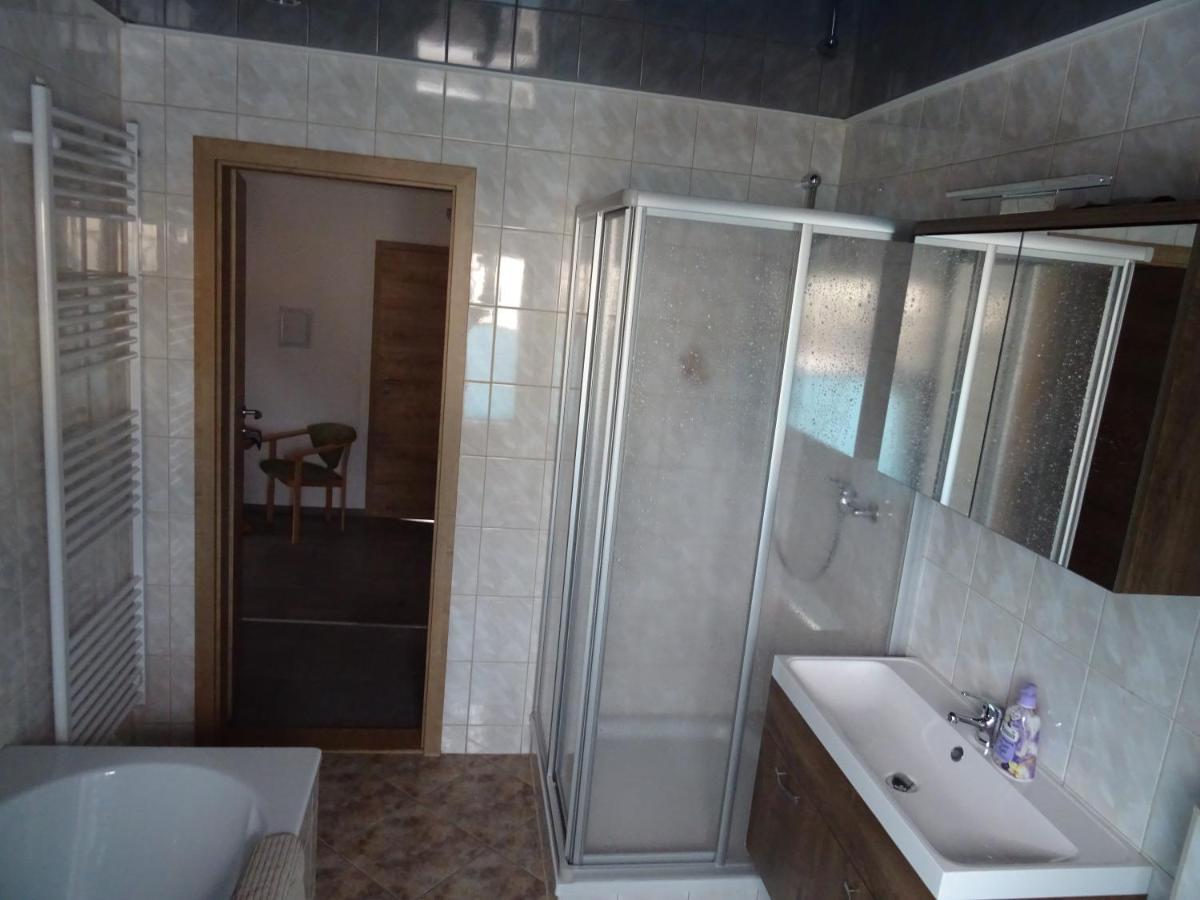 Ferienwohnung Fam. Schwind Rottendorf Esterno foto